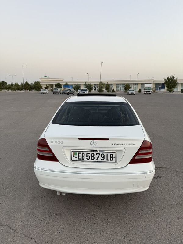 Mercedes-Benz C-Class 2003 - 95 000 TMT - Türkmenabat - img 8