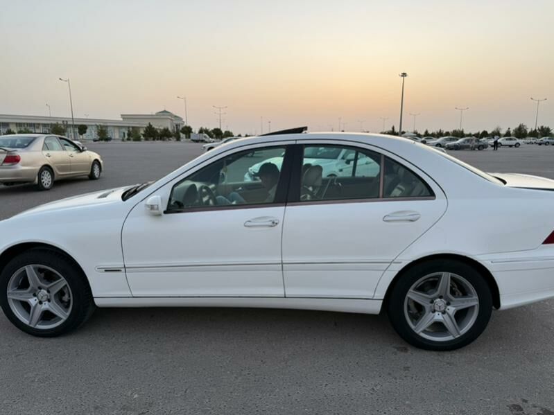 Mercedes-Benz C-Class 2003 - 95 000 TMT - Türkmenabat - img 10