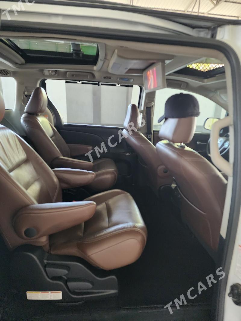 Toyota Sienna 2017 - 423 000 TMT - Aşgabat - img 5