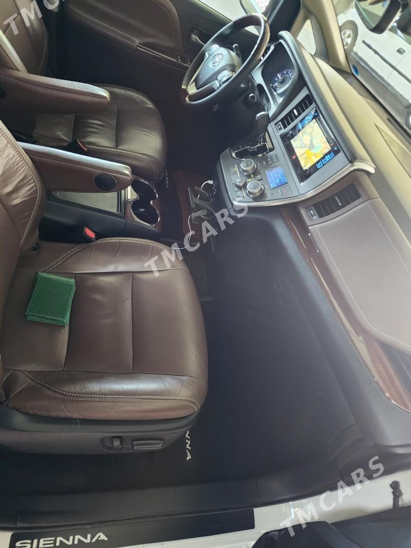 Toyota Sienna 2017 - 423 000 TMT - Aşgabat - img 8