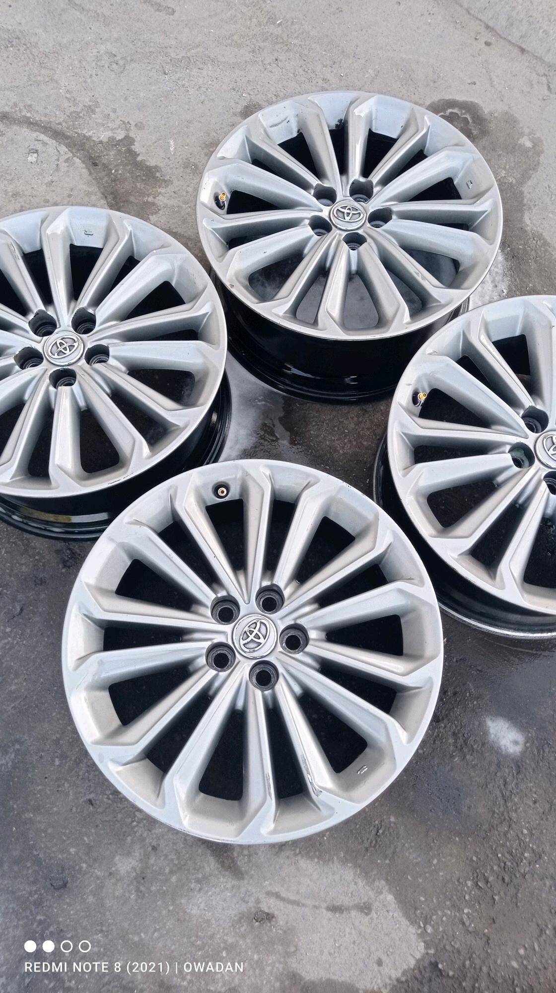 Disga r17 karolla orginal 2 500 TMT - Hitrowka - img 1