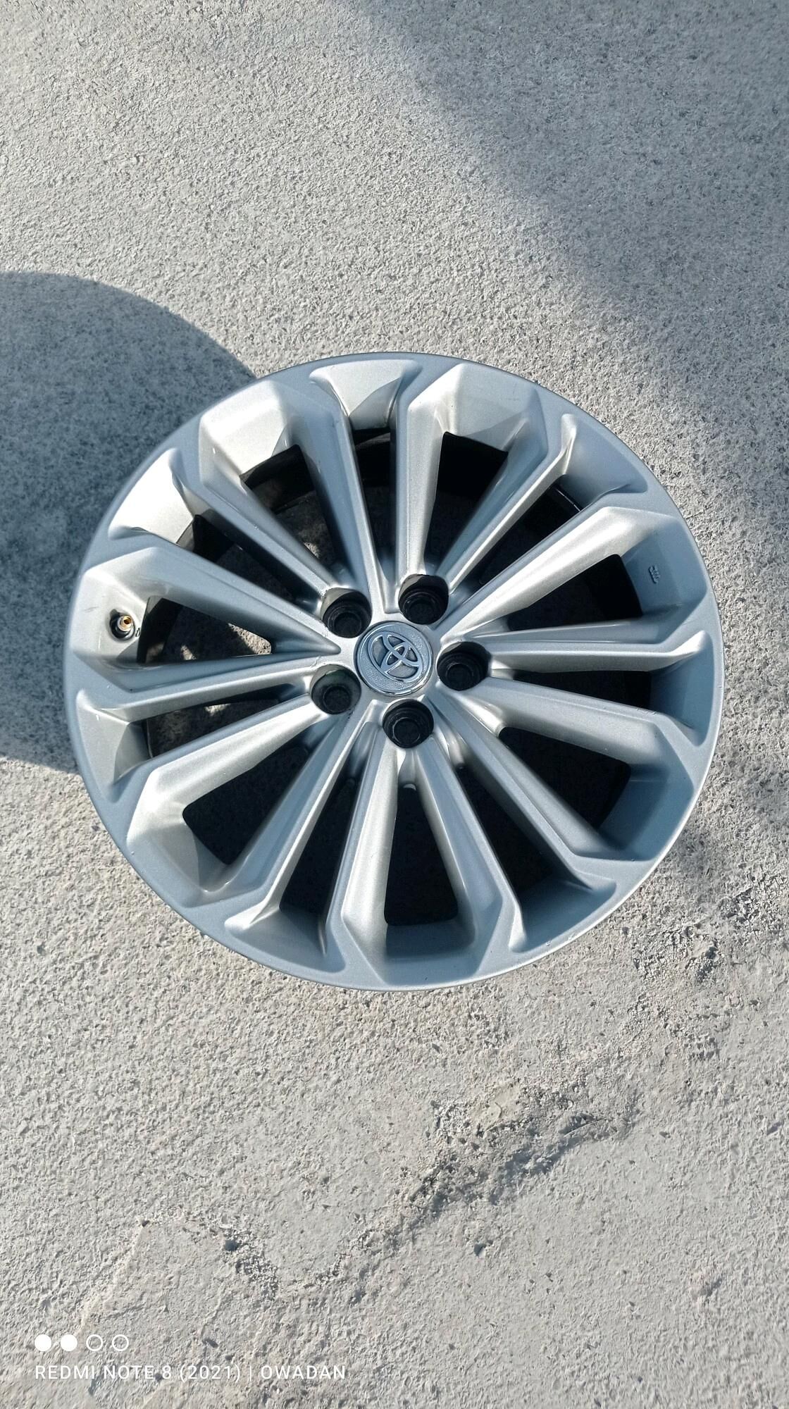 Disga r17 karolla orginal 2 500 TMT - Hitrowka - img 2