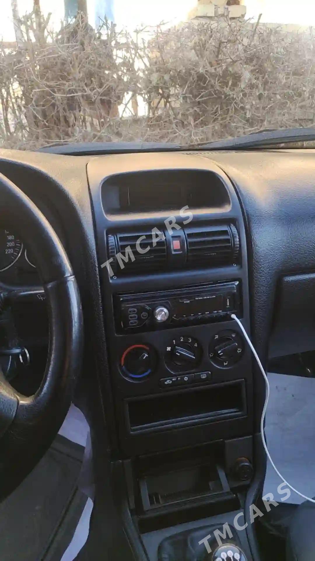 Opel Astra 2003 - 75 000 TMT - Дашогуз - img 3