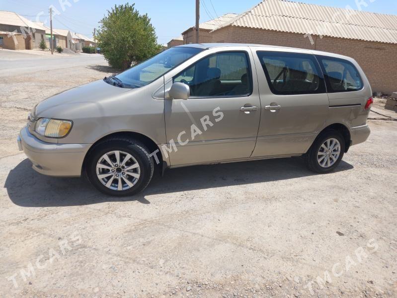 Toyota Sienna 2001 - 175 000 TMT - Кака - img 6