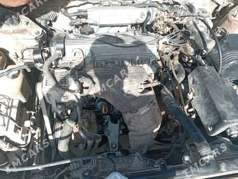 Toyota Camry 1994 - 80 000 TMT - Çärjew - img 3