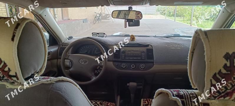 Toyota Camry 2004 - 135 000 TMT - Мары - img 5