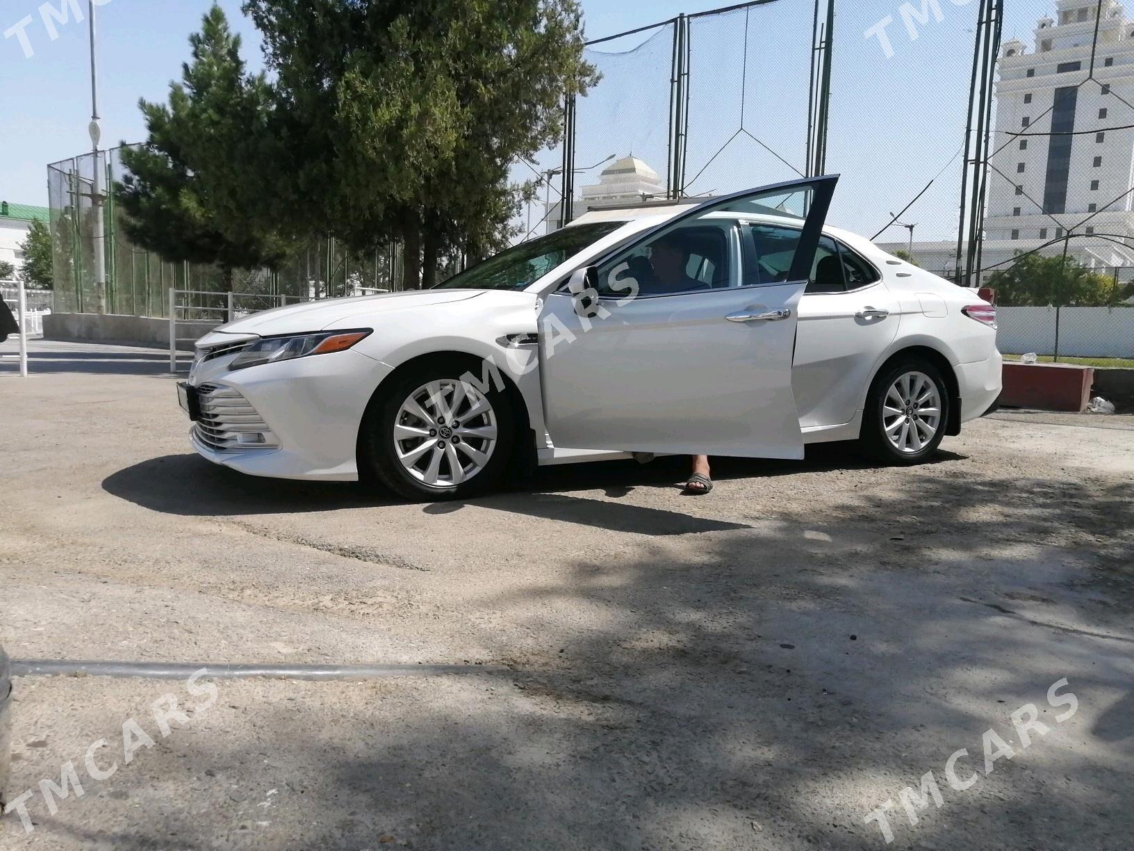 Toyota Camry 2018 - 245 000 TMT - Aşgabat - img 3