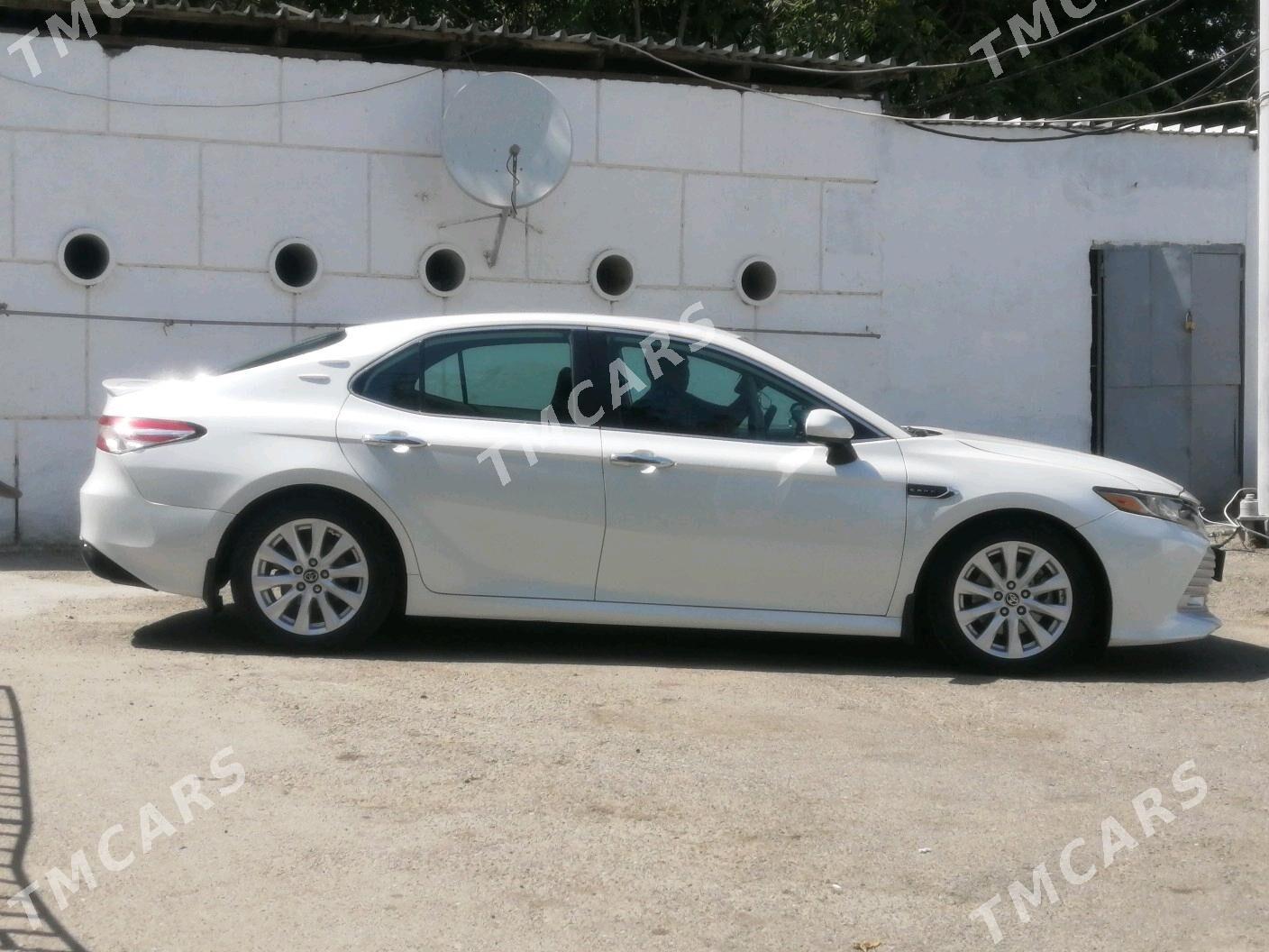 Toyota Camry 2018 - 245 000 TMT - Aşgabat - img 2