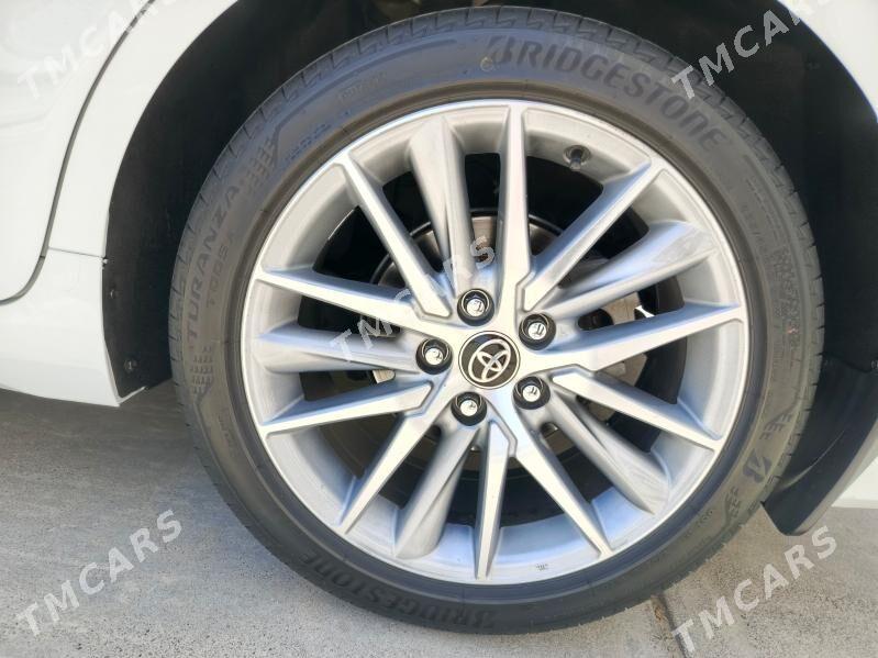 Toyota Camry 2022 - 300 000 TMT - Ашхабад - img 9