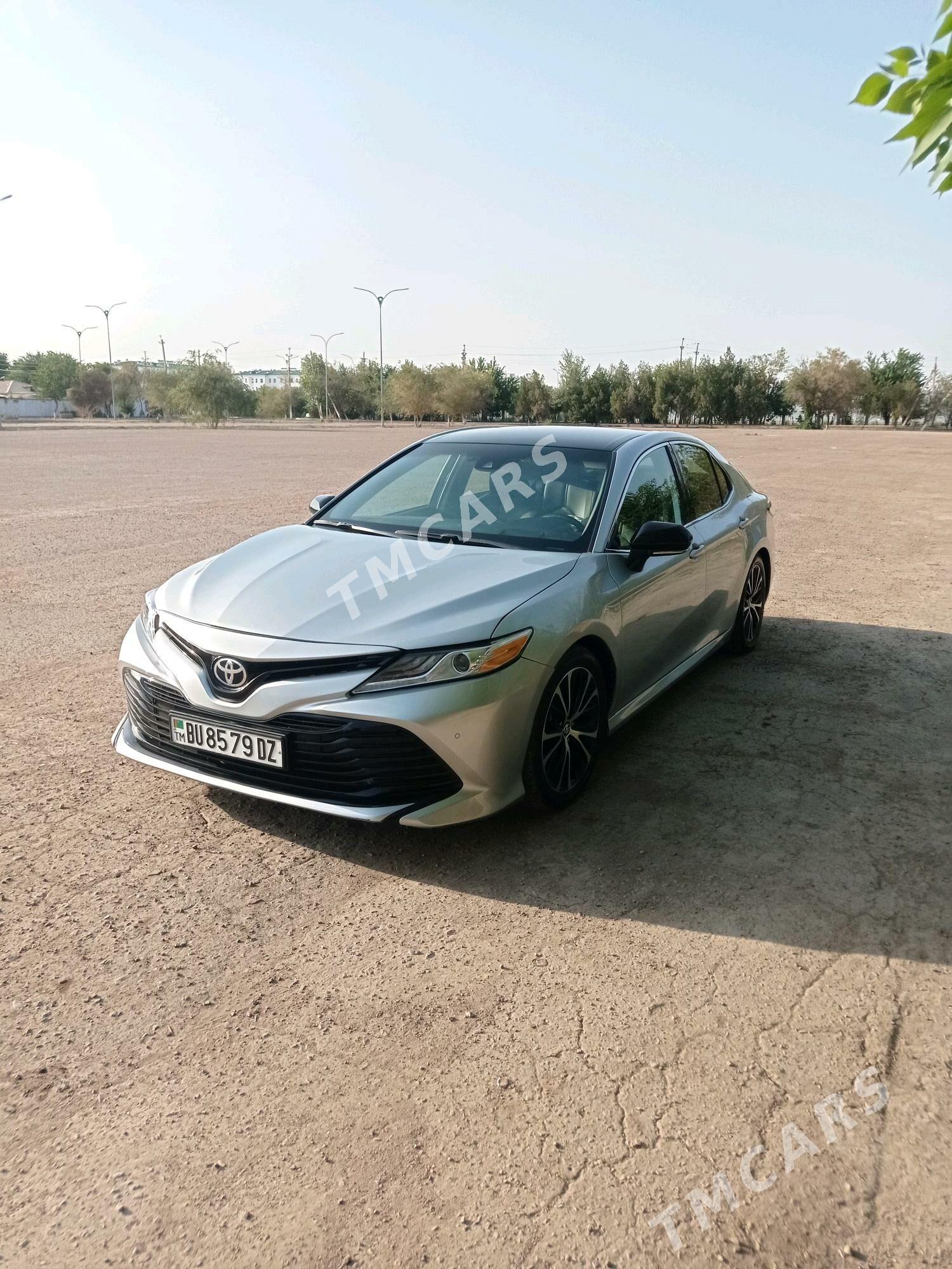 Toyota Camry 2018 - 285 000 TMT - Дашогуз - img 6
