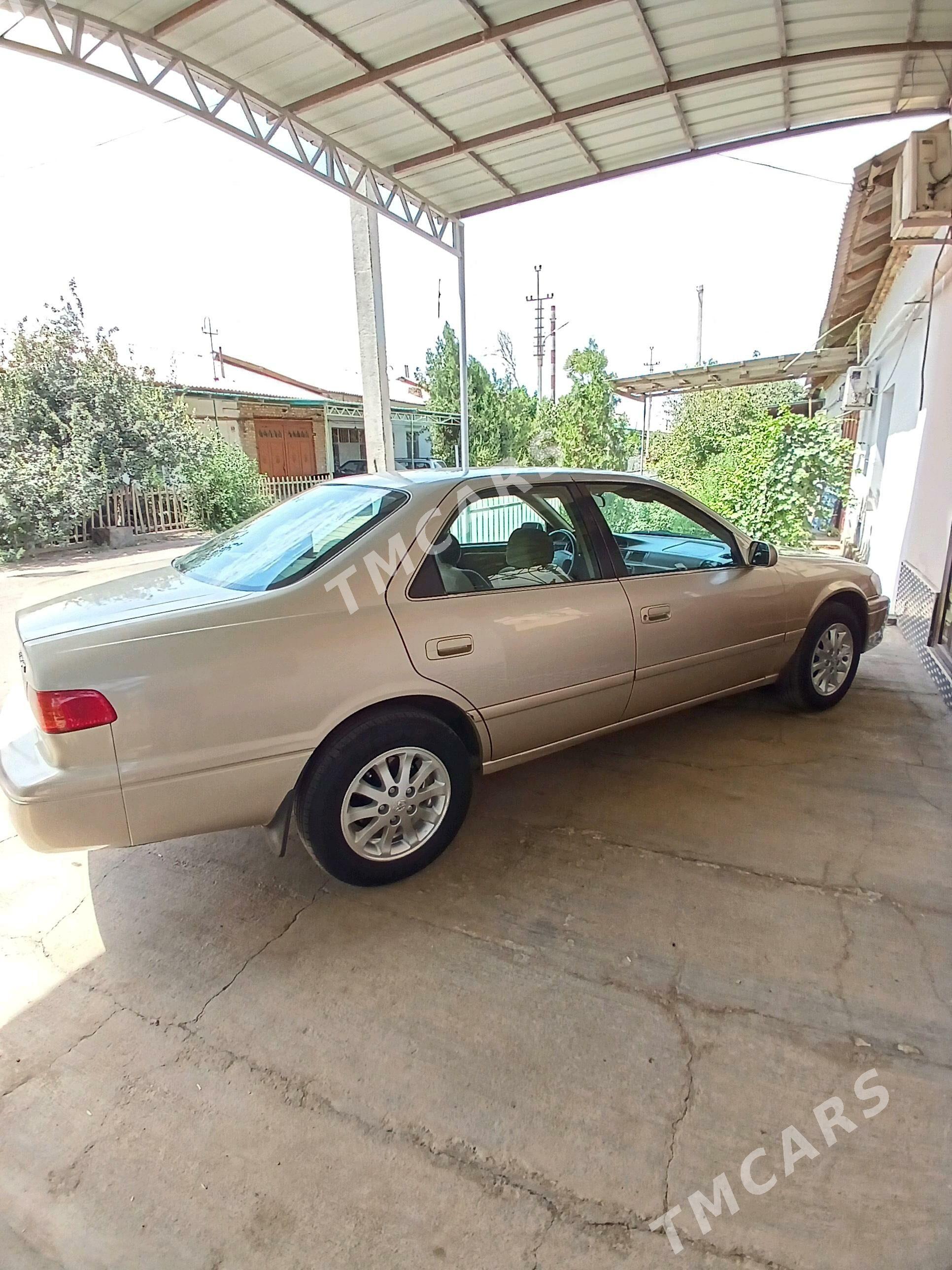Toyota Camry 2000 - 144 000 TMT - Daşoguz - img 2