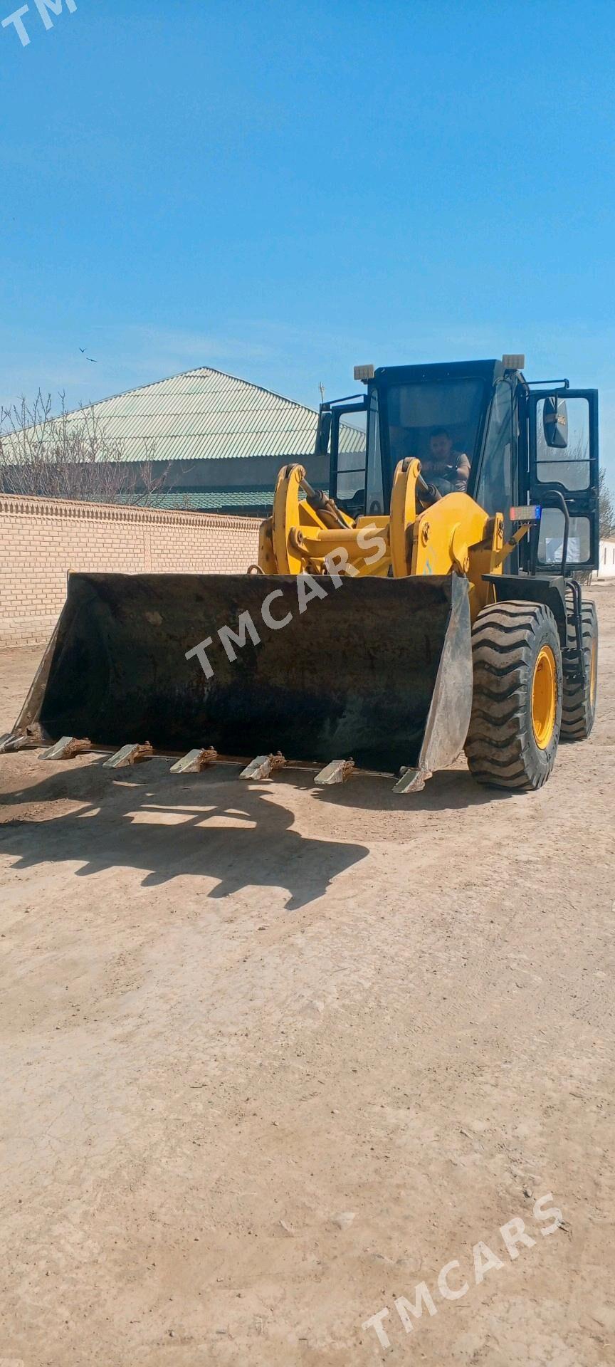 XCMG ZL50 2010 - 320 000 TMT - Дашогуз - img 2