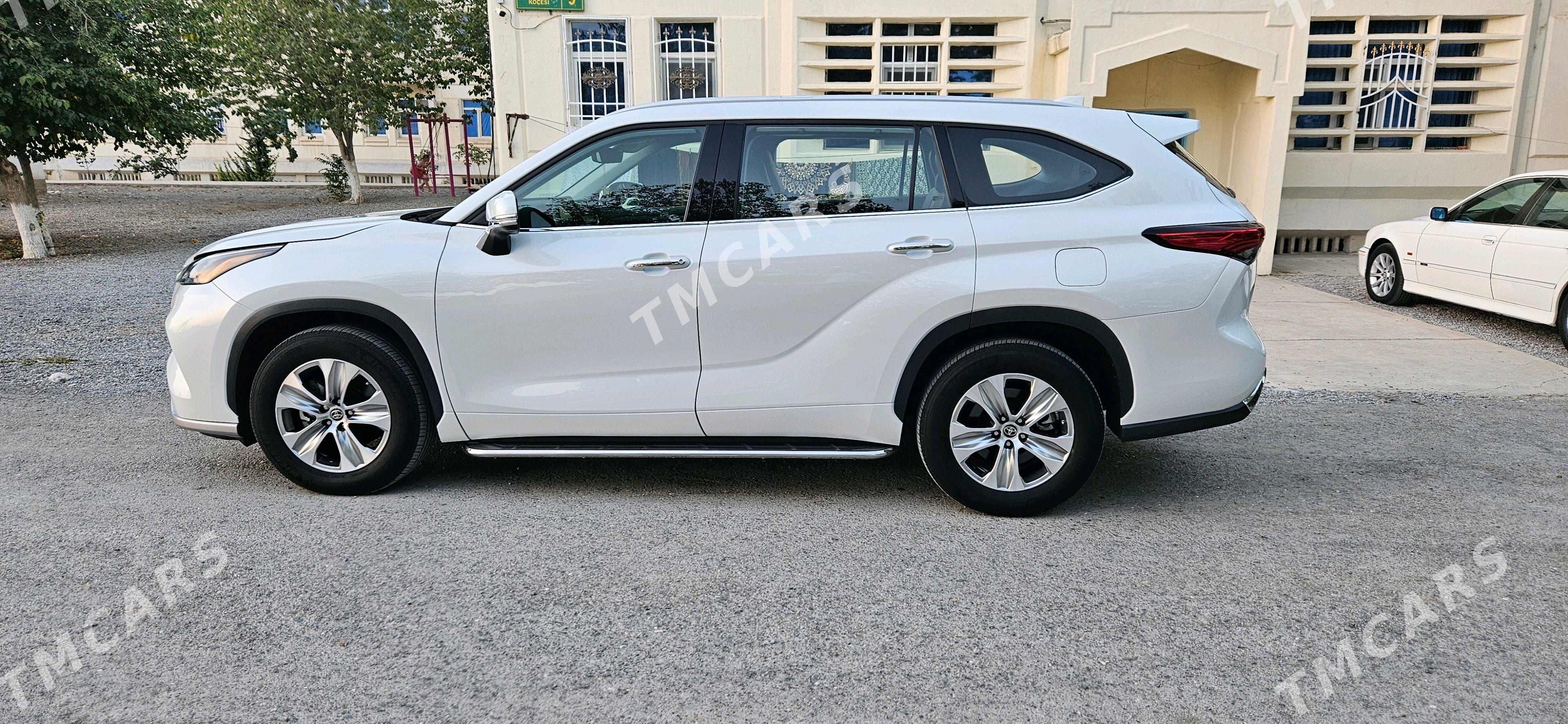 Toyota Highlander 2022 - 640 000 TMT - Ашхабад - img 6