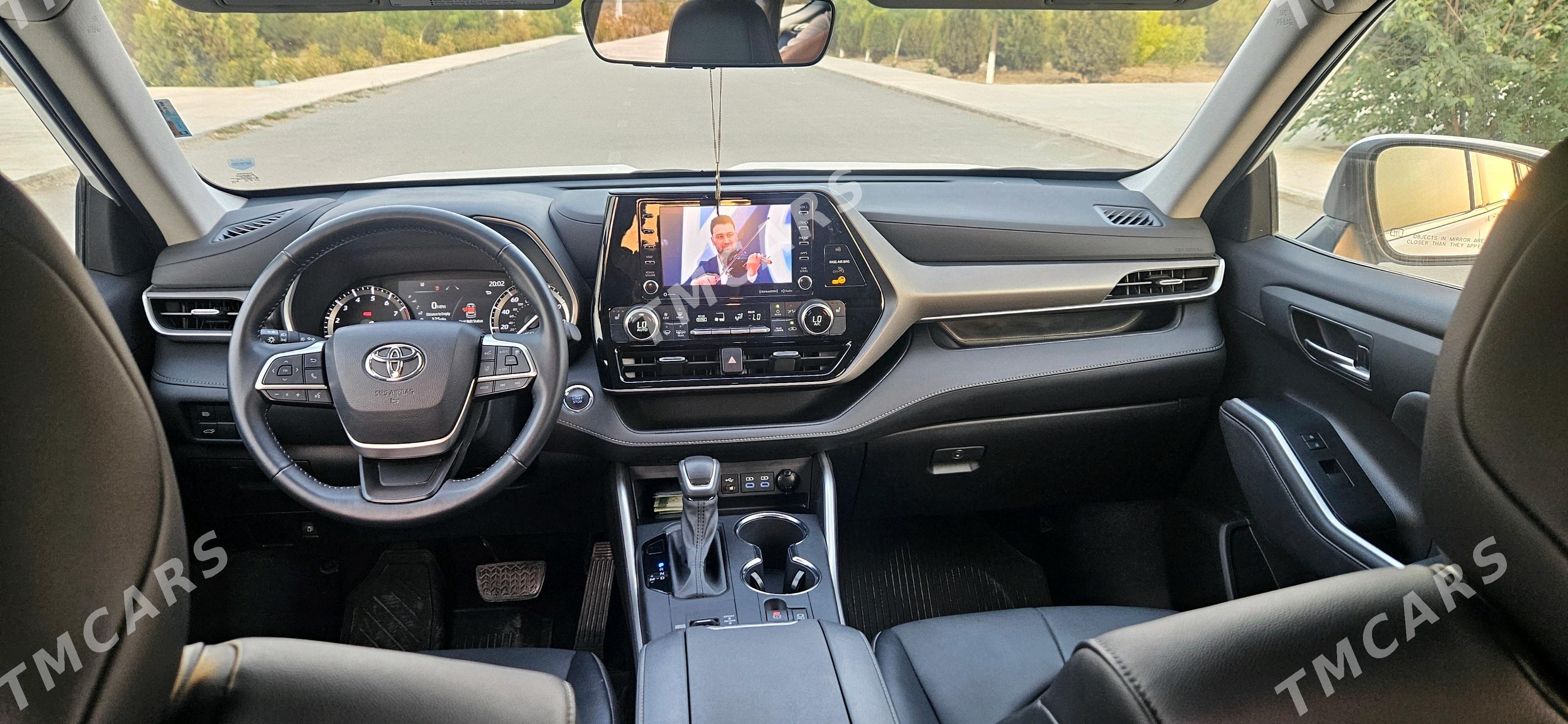 Toyota Highlander 2022 - 640 000 TMT - Ашхабад - img 9