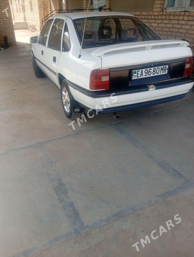 Opel Vectra 1991 - 30 000 TMT - Murgap - img 2