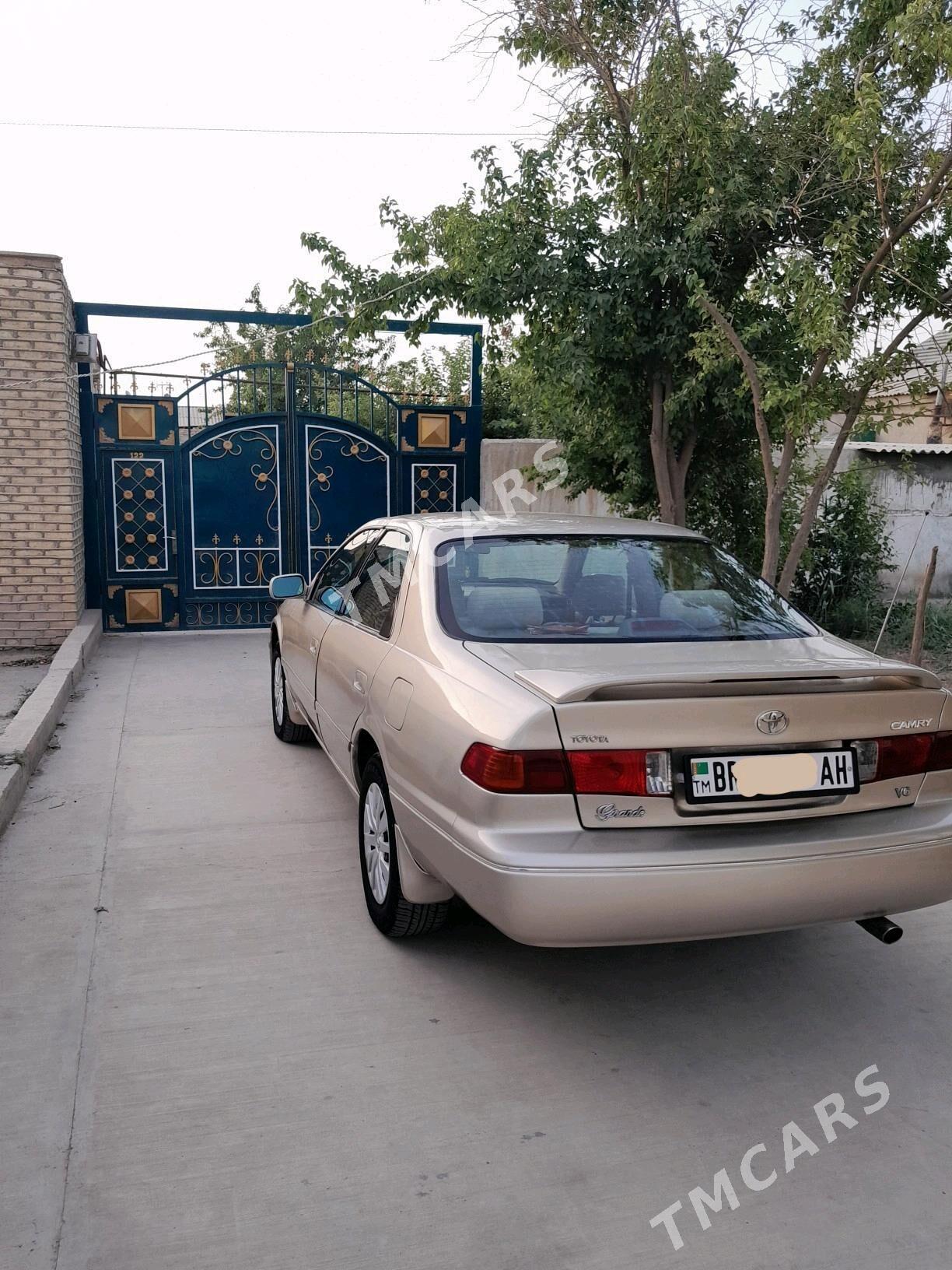 Toyota Camry 1997 - 110 000 TMT - Теджен - img 2