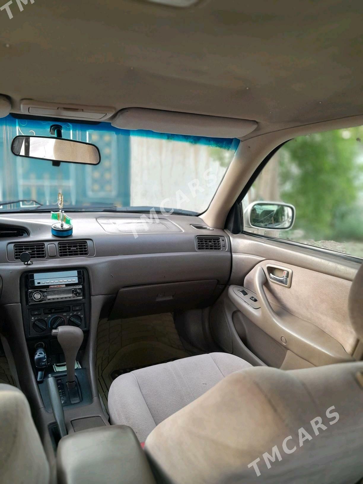 Toyota Camry 1997 - 110 000 TMT - Теджен - img 4