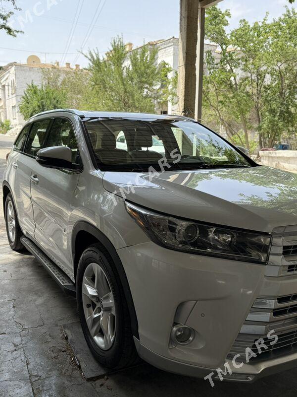 Toyota Highlander 2018 - 515 000 TMT - Türkmenbaşy - img 10