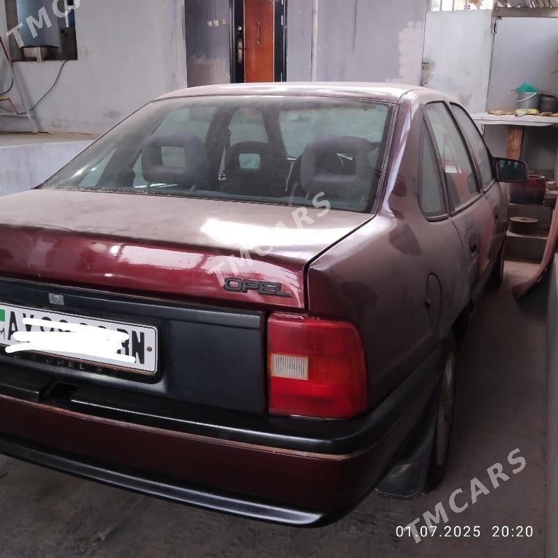 Opel Vectra 1992 - 28 000 TMT - Magtymguly - img 2