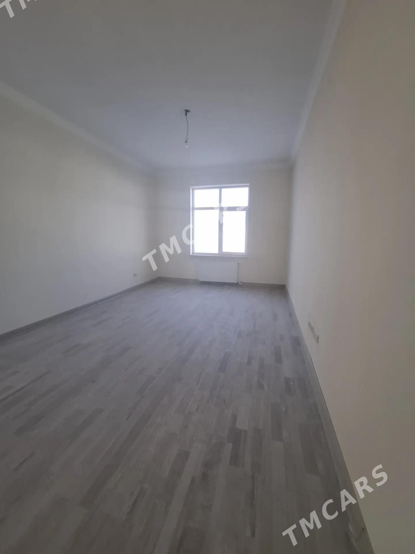 Gurtly 4/4 etaz 4 komnat - Ашхабад - img 2