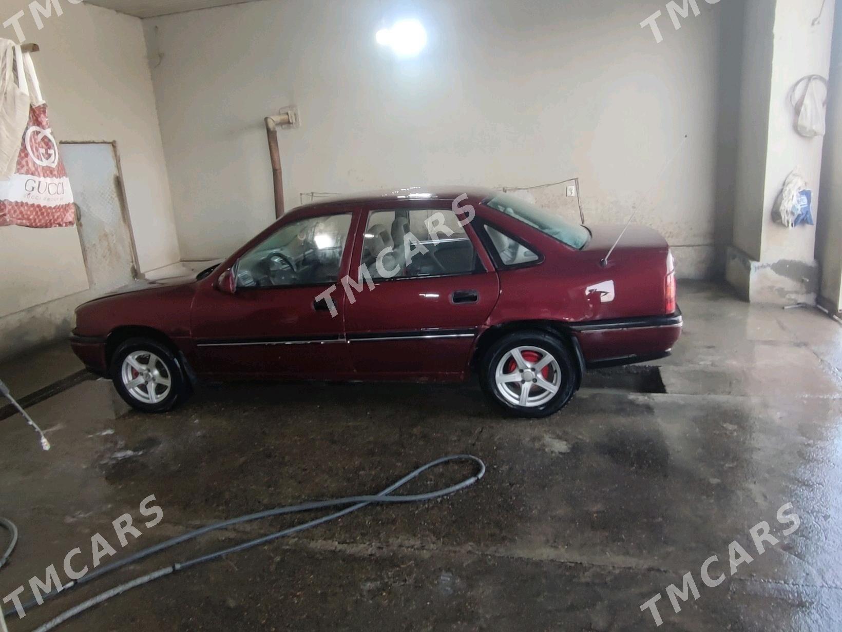 Opel Vectra 1990 - 22 000 TMT - Wekilbazar - img 7