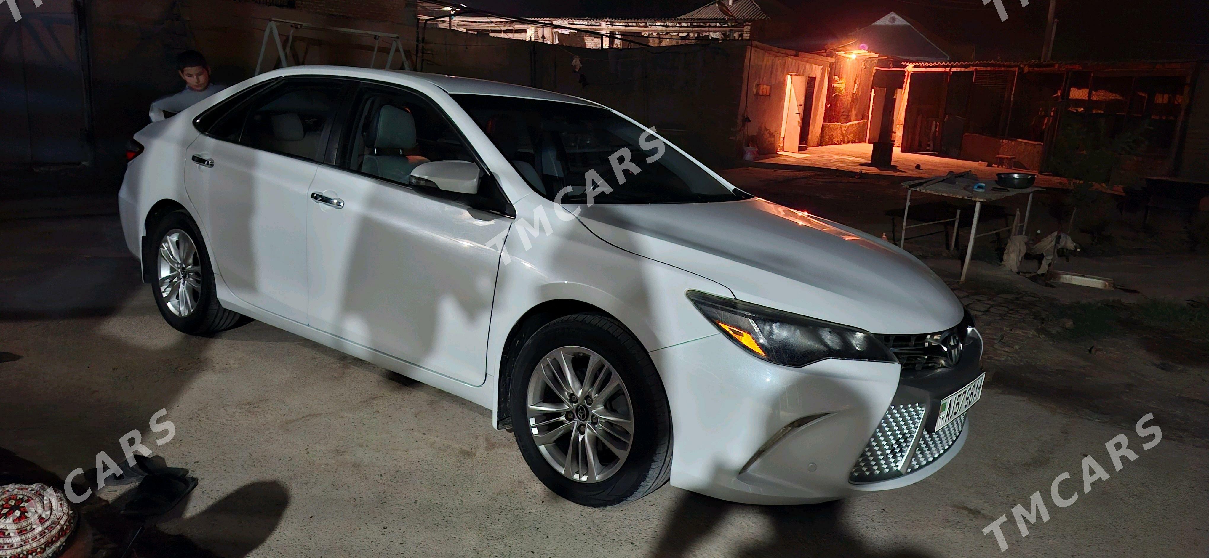 Toyota Camry 2017 - 260 000 TMT - Теджен - img 3