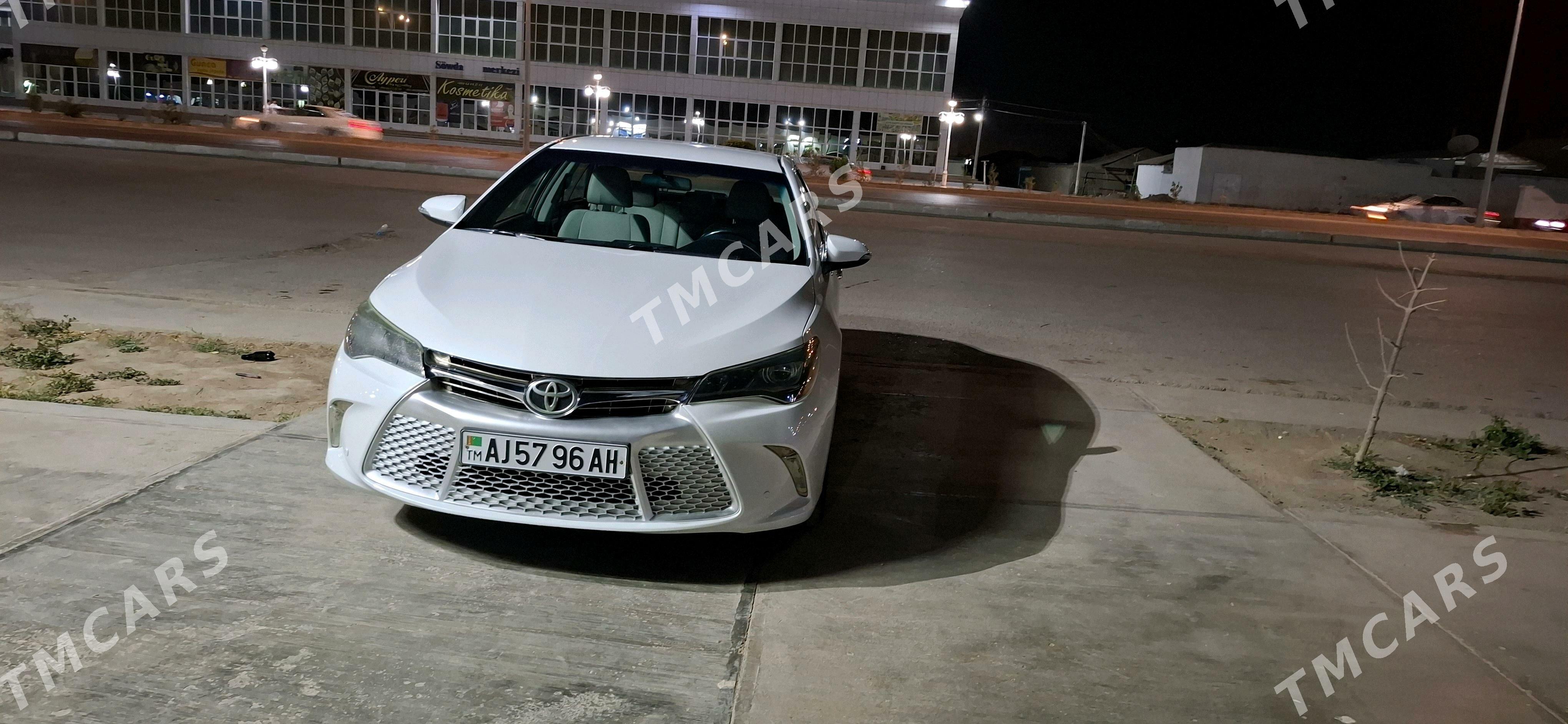 Toyota Camry 2017 - 260 000 TMT - Теджен - img 7