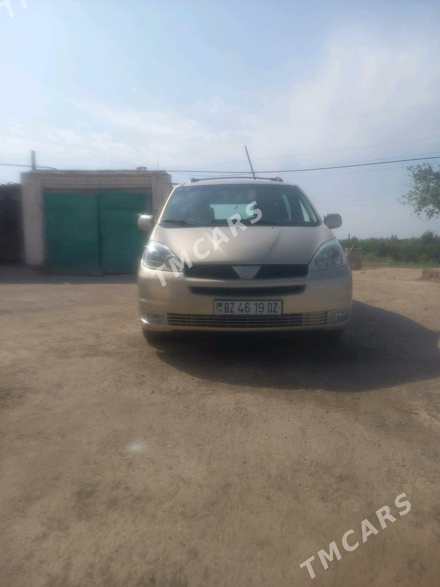 Toyota Sienna 2004 - 230 000 TMT - Дашогуз - img 5