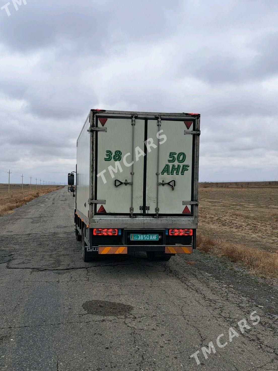Isuzu Elf 2006 - 320 000 TMT - Howdan "W" - img 5