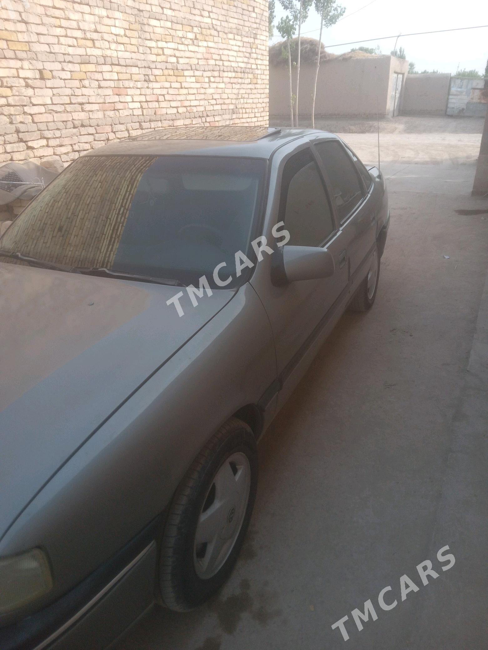 Opel Vectra 1995 - 42 000 TMT - Шабатский этрап - img 4