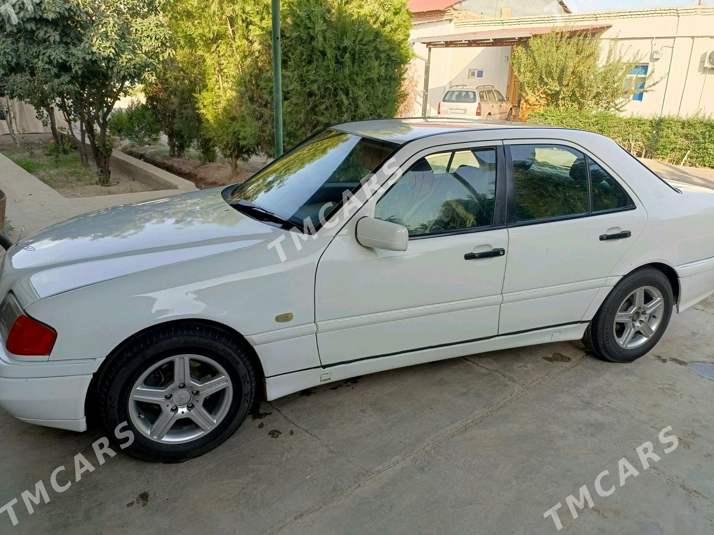 Mercedes-Benz C-Class 1999 - 58 000 TMT - Daşoguz - img 4