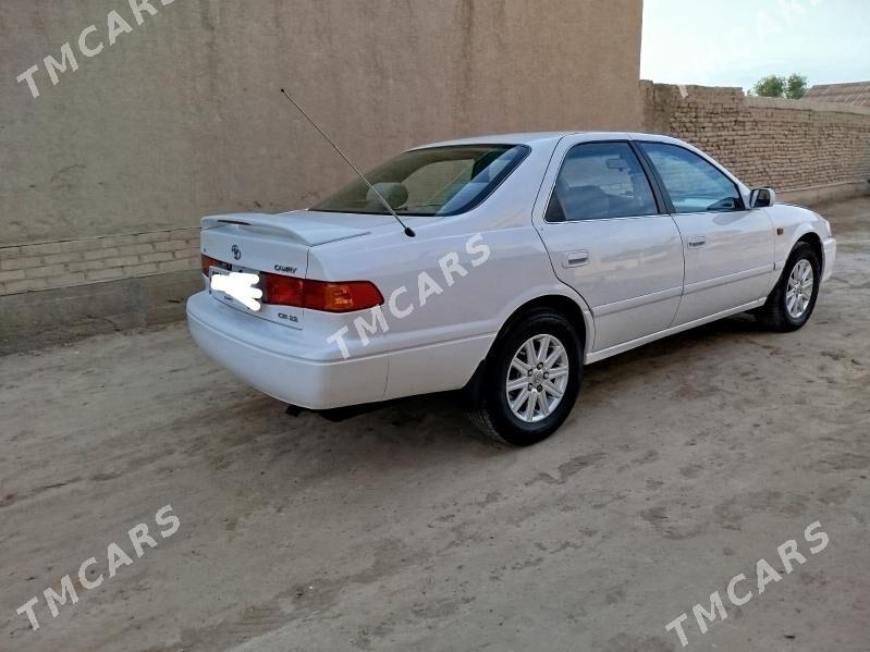 Toyota Camry 2001 - 150 000 TMT - етр. Туркменбаши - img 5