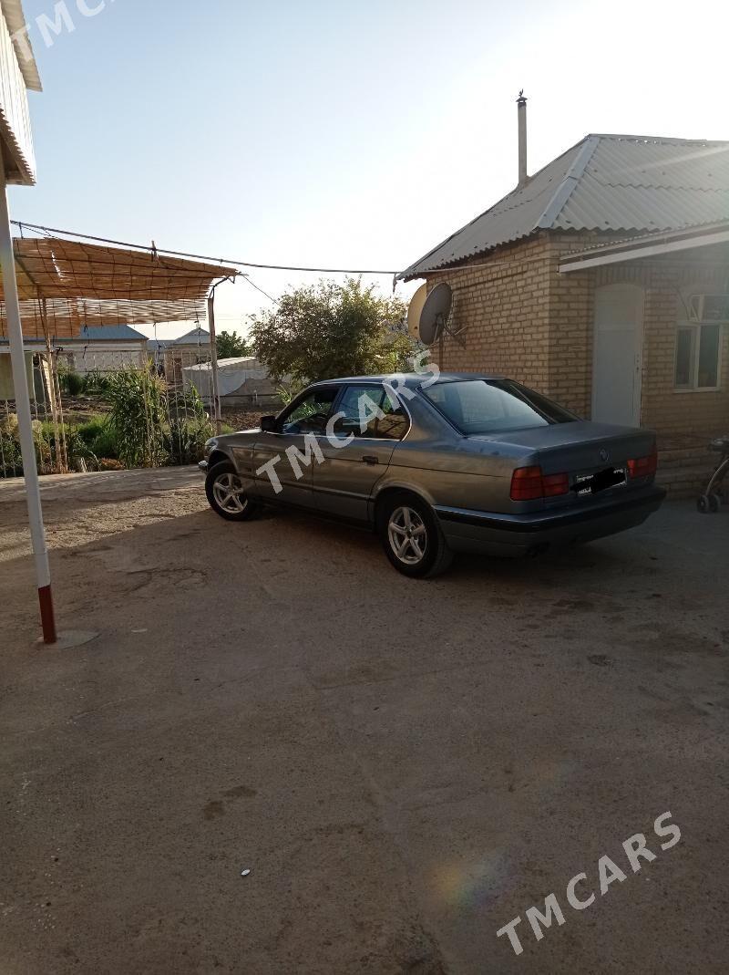 BMW 535 1991 - 35 000 TMT - Mary - img 4