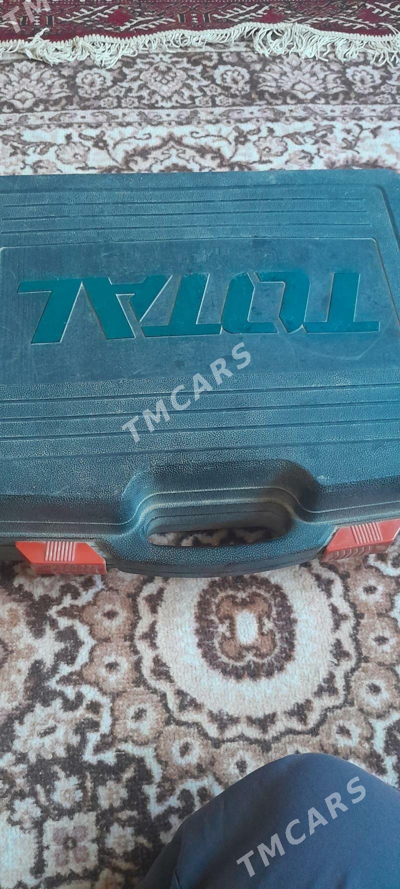 Total - Ýaşlyk - img 3