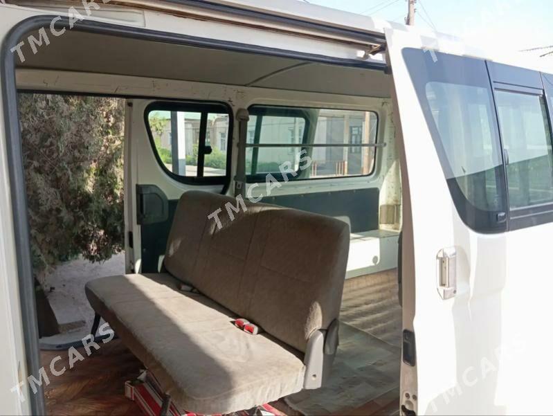 Toyota Hiace 2008 - 250 000 TMT - Akdepe - img 2