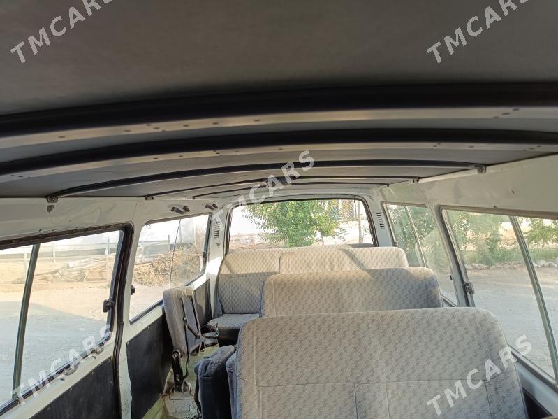 Toyota Hiace 2001 - 95 000 TMT - Mary - img 5