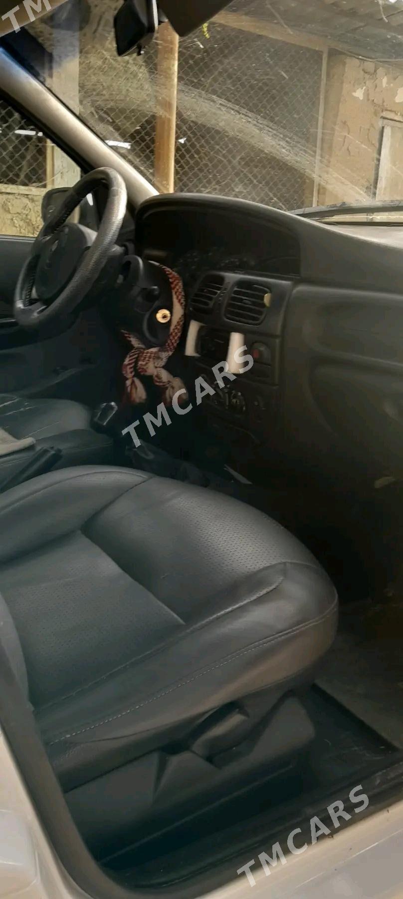 Renault Megane 2 2002 - 30 000 TMT - Kaka - img 4