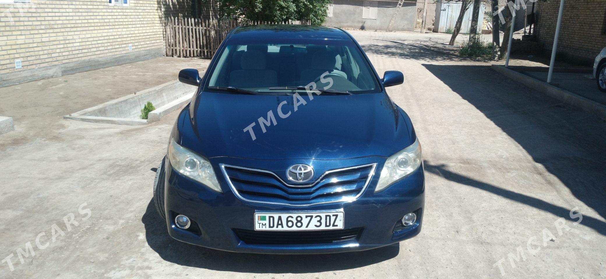 Toyota Camry 2011 - 180 000 TMT - Кёнеургенч - img 3
