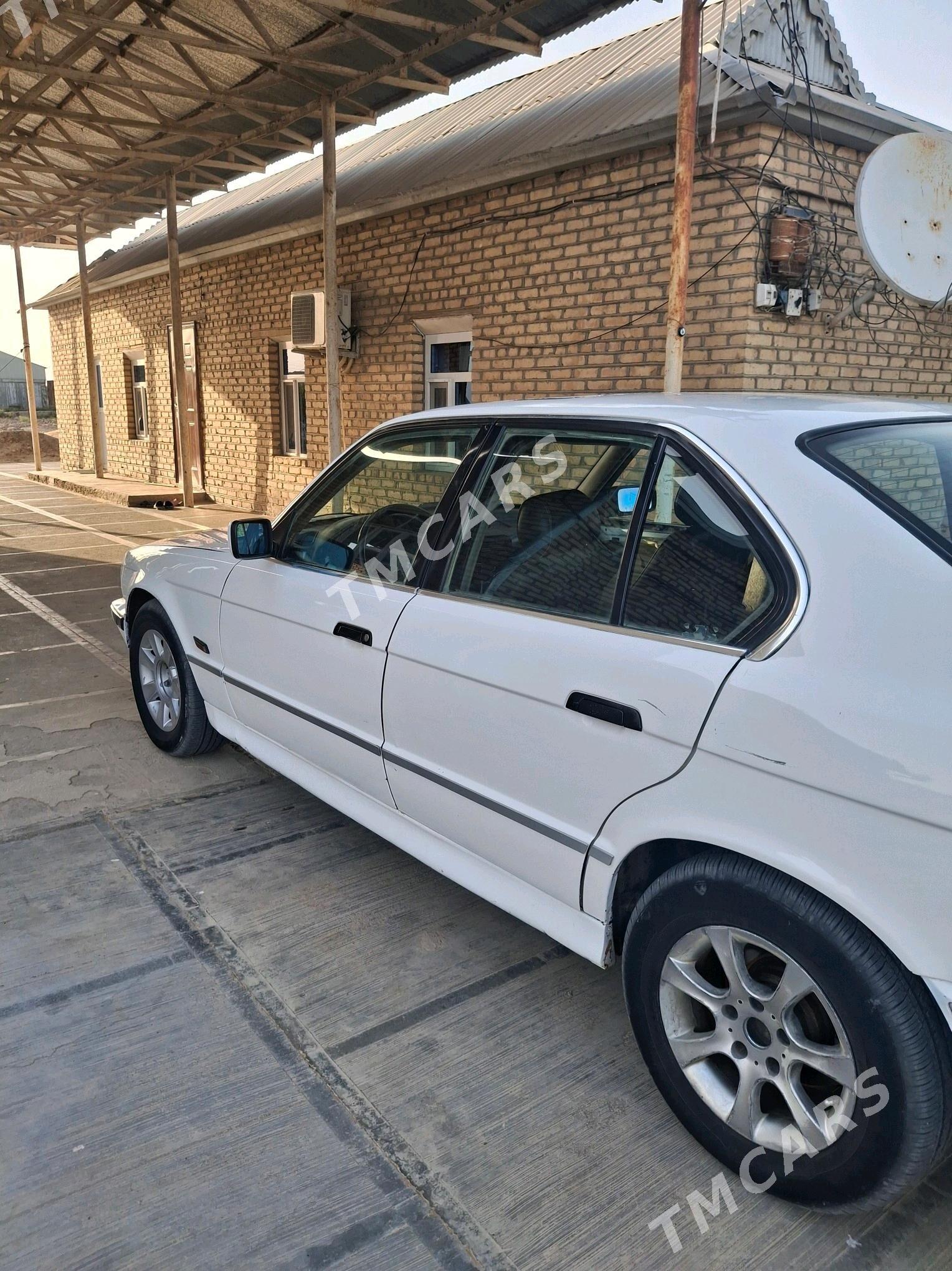 BMW 520 1993 - 40 000 TMT - Мары - img 3