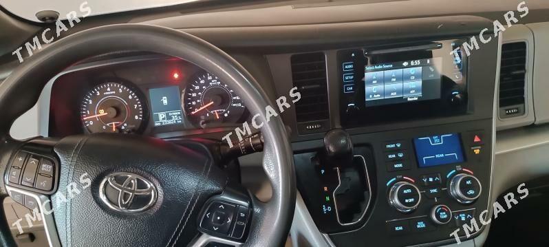 Toyota Sienna 2016 - 325 000 TMT - Койтендаг - img 6