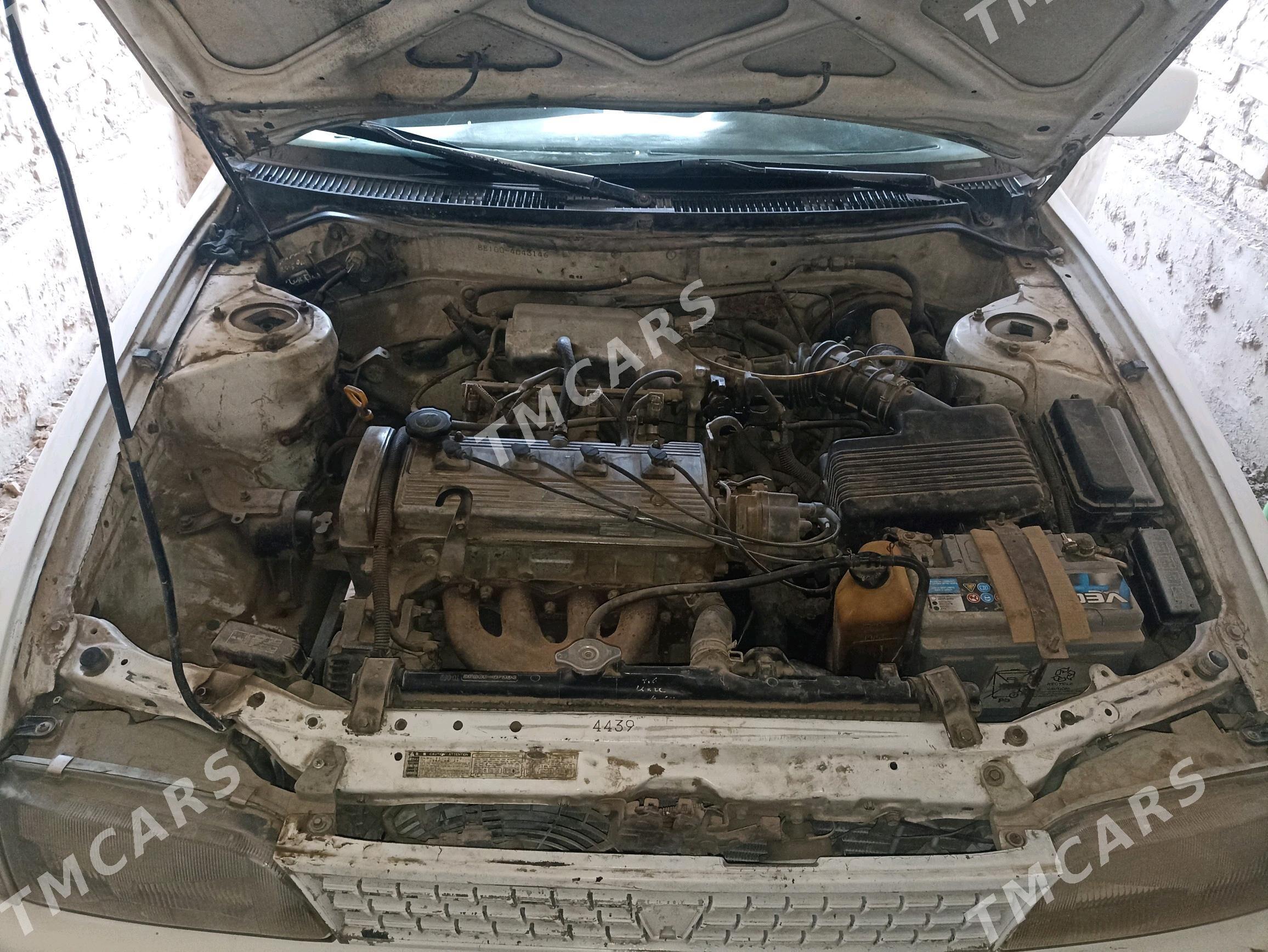 Toyota Corolla 1994 - 45 000 TMT - Губадаг - img 4