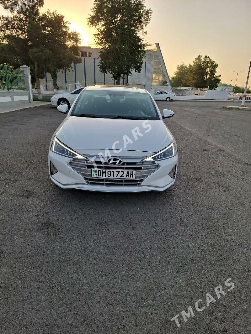 Hyundai Elantra 2019 - 230 000 TMT - Гёкдепе - img 2
