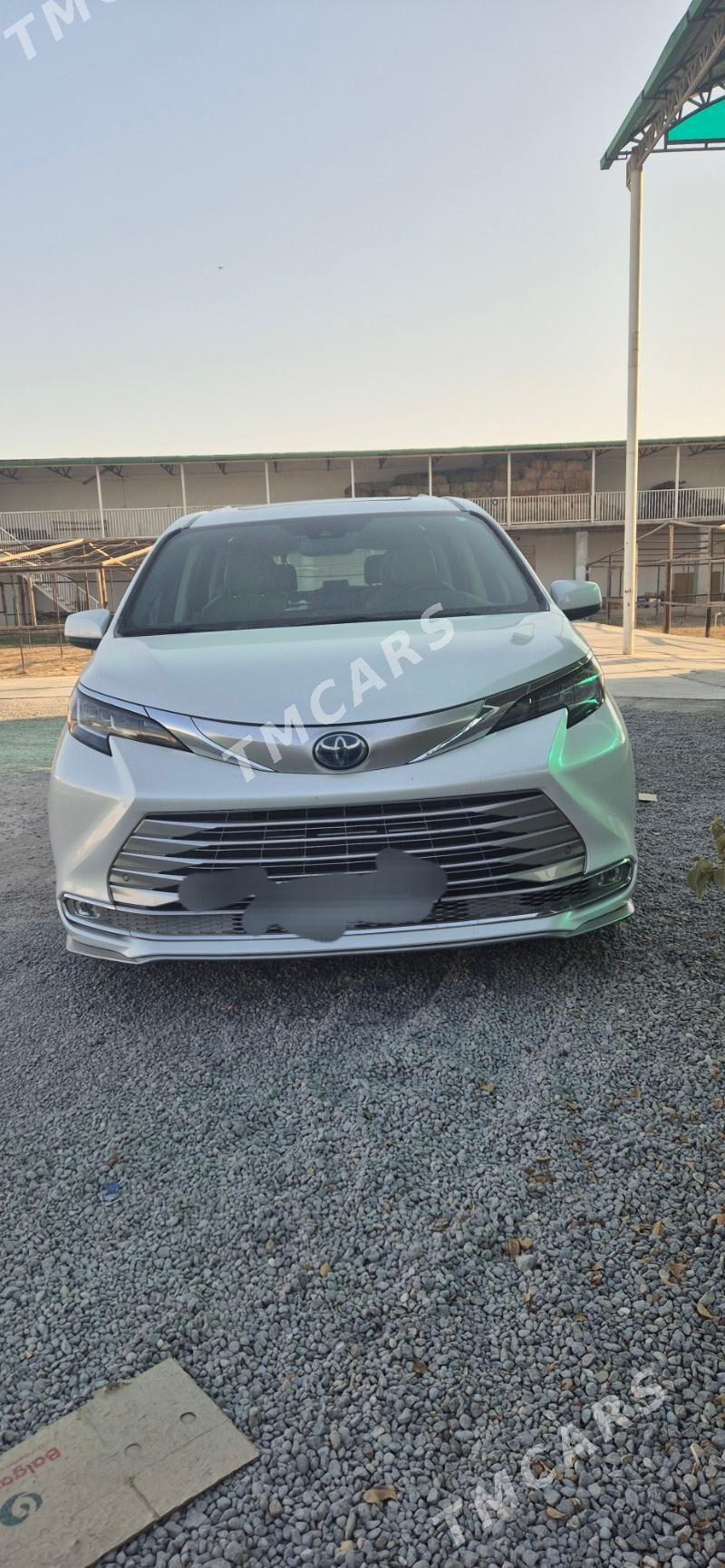 Toyota Sienna 2021 - 620 000 TMT - Aşgabat - img 3