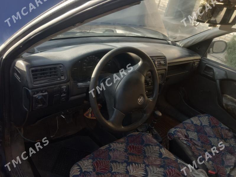Opel Vectra 1992 - 30 000 TMT - Мургап - img 4