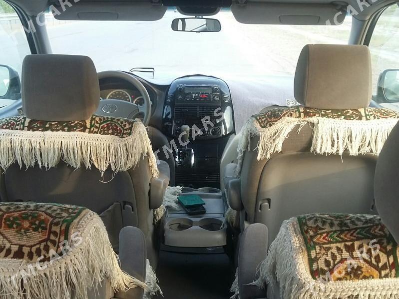 Toyota Sienna 2004 - 185 000 TMT - Daşoguz - img 2