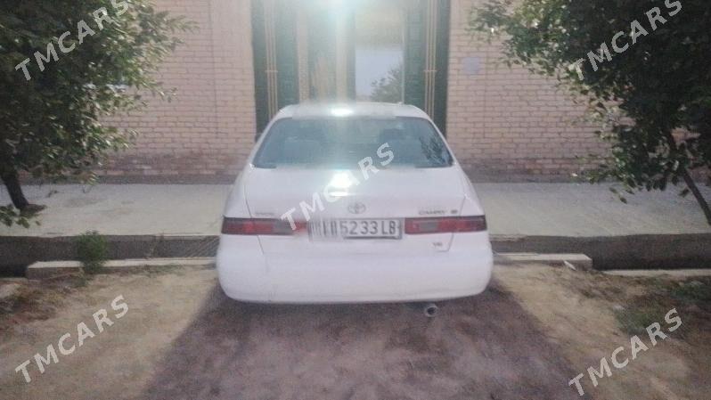 Toyota Camry 1998 - 125 000 TMT - Саят - img 5