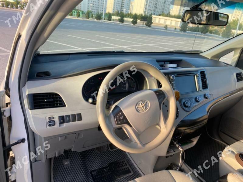 Toyota Sienna 2010 - 295 000 TMT - Ашхабад - img 5