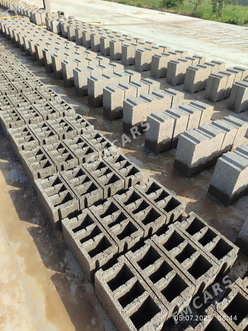 Beton kerpiç - Murgap - img 1
