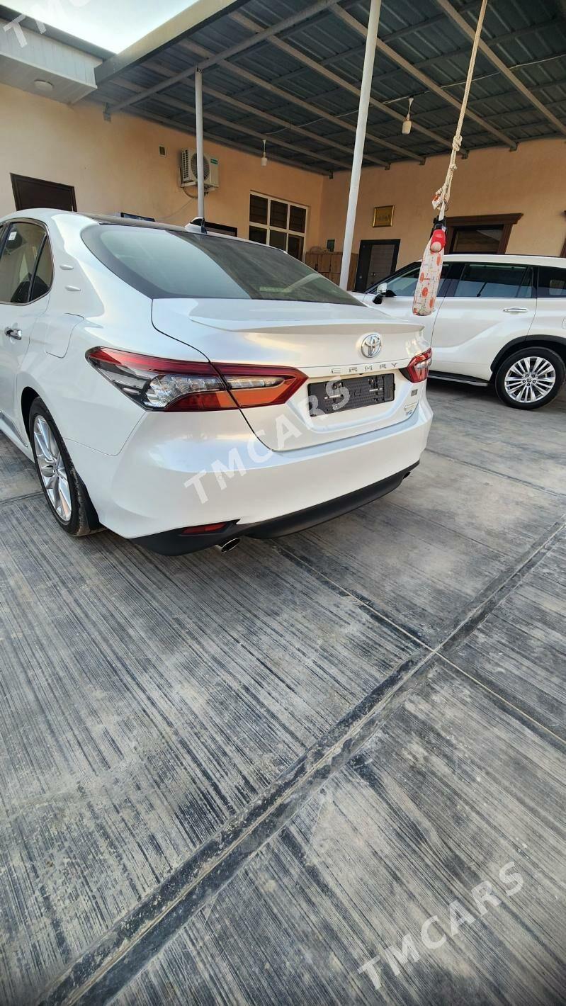 Toyota Camry 2022 - 600 000 TMT - Aşgabat - img 3