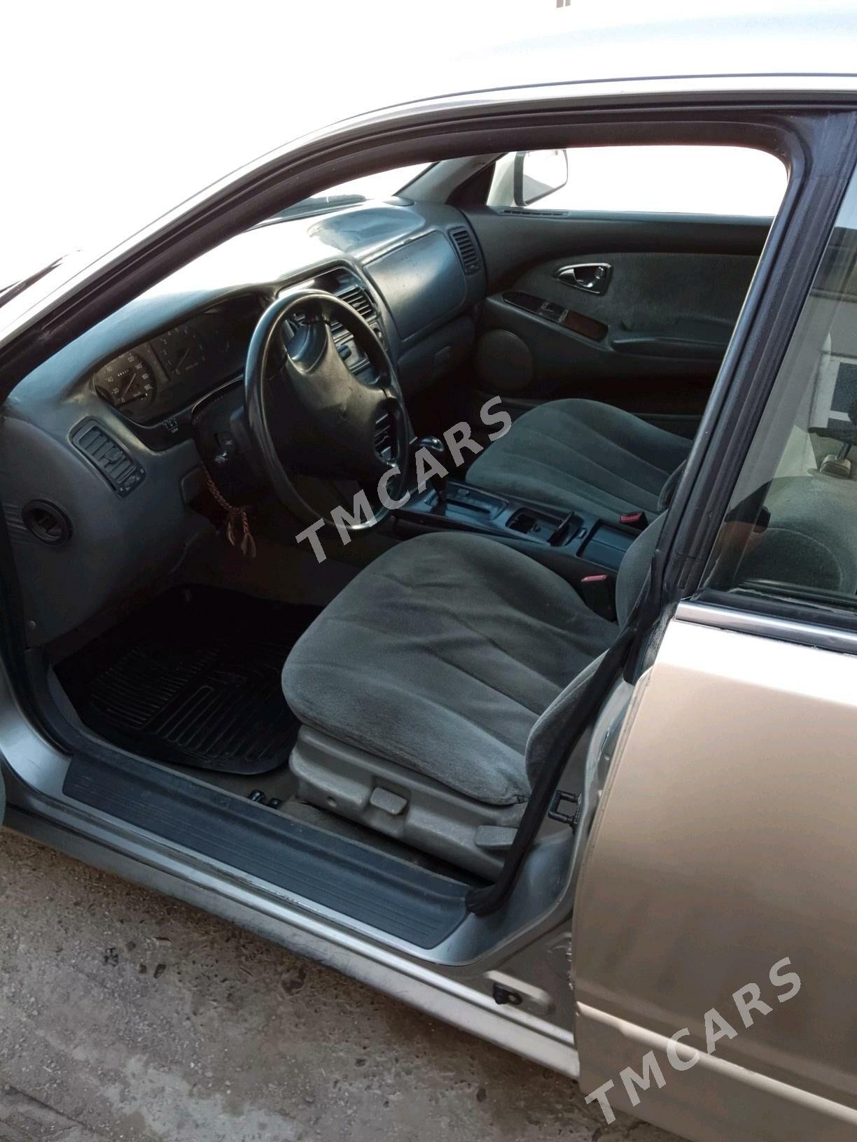 Mitsubishi Diamante 1996 - 21 000 TMT - Туркменабат - img 3